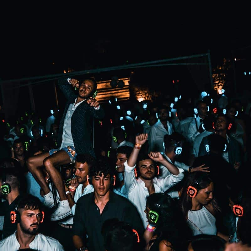 Discothèque silencieuse avec casques LED Silentsystem