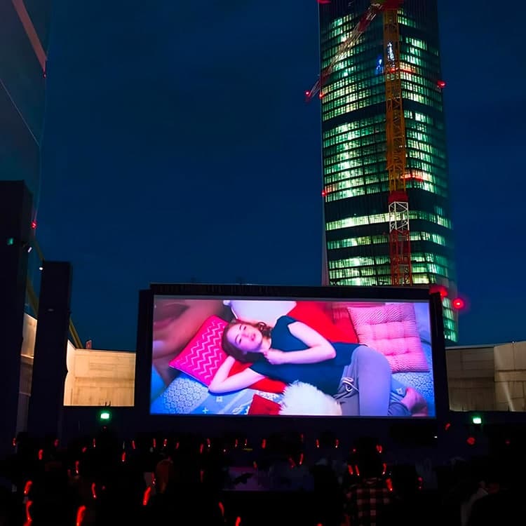 Cinéma en plein air avec casques sans fil Silentsystem - City Life
