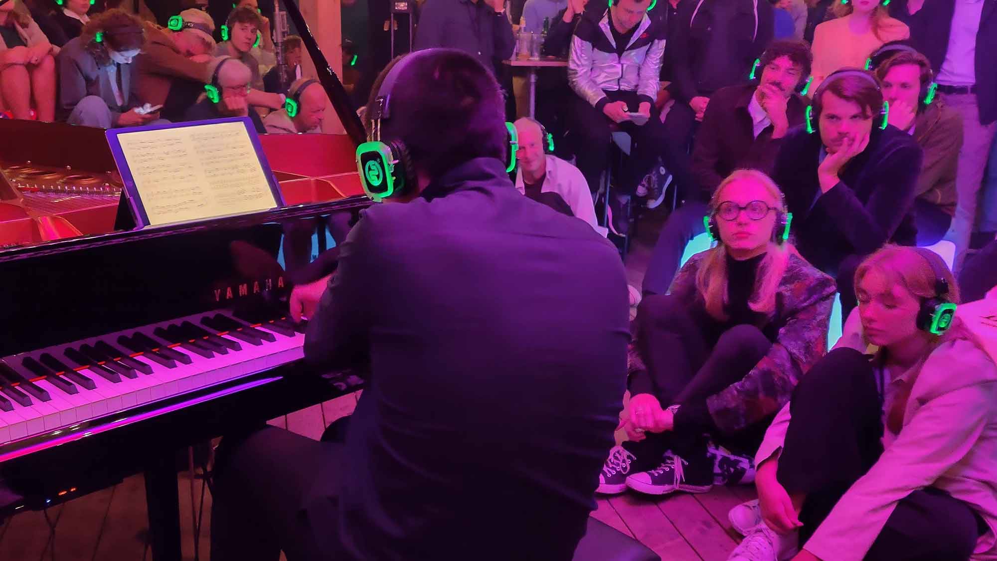 Concert de piano Yamaha avec casques sans fil